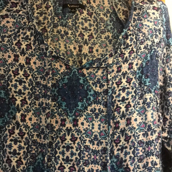 Relativity Boho flowly top - Picture 2 of 3